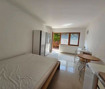 Pronájem bytu 1+kk, 28 m - Fotografie 4