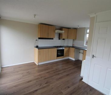 2 bedroom terraced house to rent - Photo 3