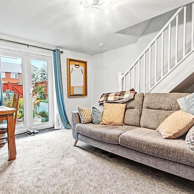 2 bedroom terraced house to rent - Photo 1