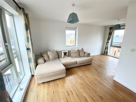 2 bedroom apartment to rent - Photo 4