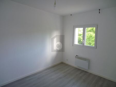 BIEN SITUÉ PROCHE DU LAC! - Foto 3