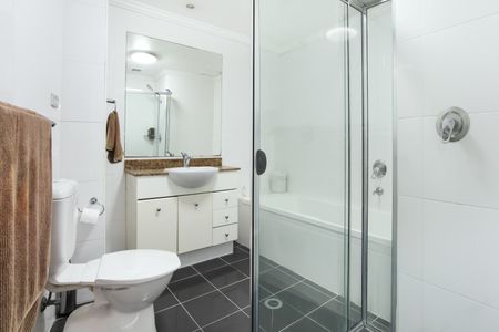 115/298 Sussex Street, Sydney NSW 2000 - Apartment For Rent | Domain - Photo 4