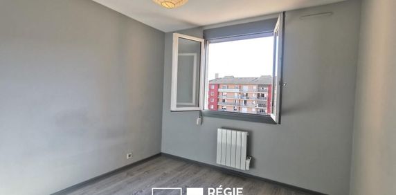 Location Appartement 2 pièces 51m² VILLEFRANCHE SUR SAONE 69400 - Photo 2