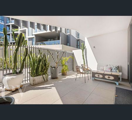 109/7 Cattalini Lane, North Fremantle, WA 6159 - Photo 3