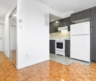 5455 Rue de Terrebonne Montréal (Côte-des-Neiges, QC H4A - Photo 2