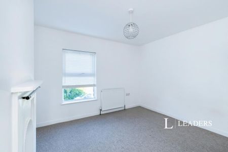 2 bedroom terraced house to rent - Photo 4