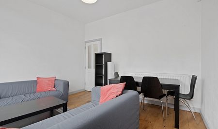 Extremely High Standard 4-Bed, 2-Bath - Photo 3