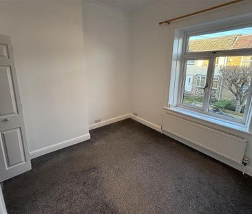 2 bedroom end of terrace house to rent - Photo 6
