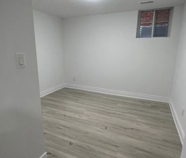 109 Monteith Crescent #Bsmnt - Photo 2