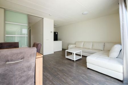 Appartement te huur: Bijlmerdreef 332 1102 AC Amsterdam - Photo 2