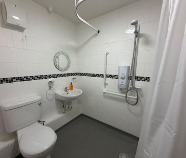 1 bedroom flat to rent - Photo 4