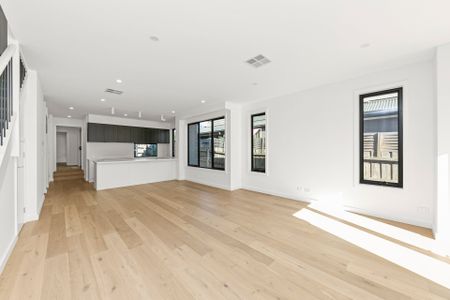 8 Calcutta Street, Mitcham - Photo 4
