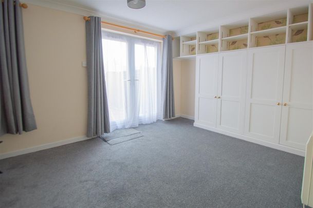 Hamlet Road, Haverhill - Photo 1