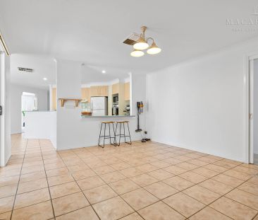 36 Fay Avenue, Kooringal NSW 2650 - Photo 2