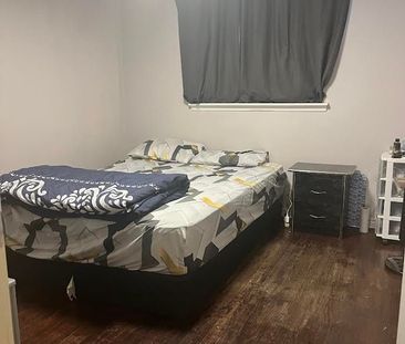 For Lease - 7 Forsythia Road Unit# Upper, Brampton, Ontario - Photo 4