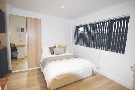 Studio to rent - Photo 2