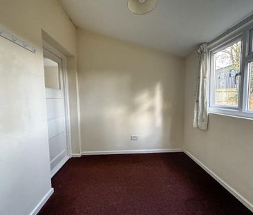 3 bedroom detached house to rent - Photo 5