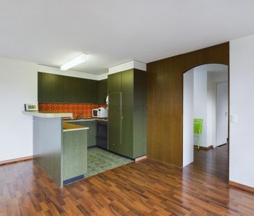 Gemütliches Wohnen mit Seesicht und sonnigem Balkon in steuergünsti... - Photo 2