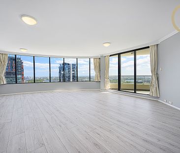 Breathtaking Three-Bedroom Apartment Located in the Central Area of St Leonards with Impeccable View - Photo 5