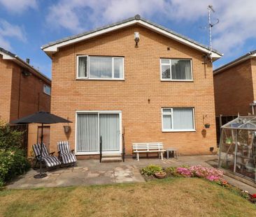 3 bedroom detached house to rent - Photo 6