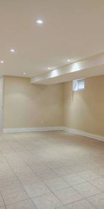 **Executive-BSMT studio/bachelor unit in Humewood-Cedarvale** - Photo 4