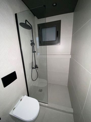 Ενοικίαση κατοικίας, 40 τ.μ., Γλυφάδα, 650 € - Photo 2