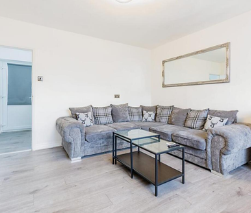 Pembroke Crescent - Photo 1