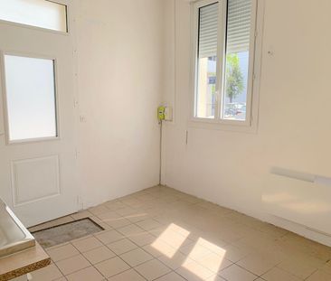 A LOUER APPARTEMENT DE TYPE 1 MEUBLE - SECTEUR BORDEAUX BARRIERE DE... - Photo 4