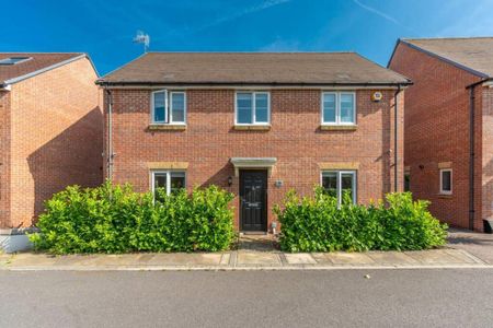 4 bedroom detached house to rent - Photo 5