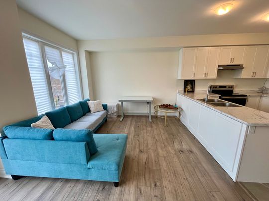 For Lease - 38 Little River Crossing, Wasaga Beach, Ontario - Photo 1