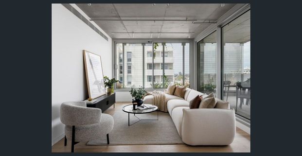 Urban Chic Apartment with City Views - Photo 1