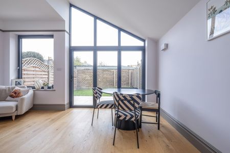 4 bedroom terraced house to rent - Photo 5