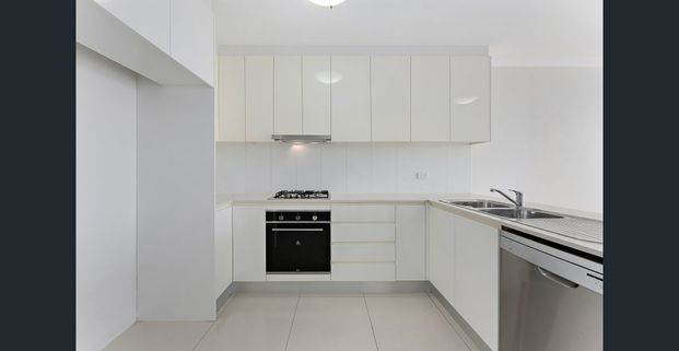 2 Bedroom split level apartment - Photo 1