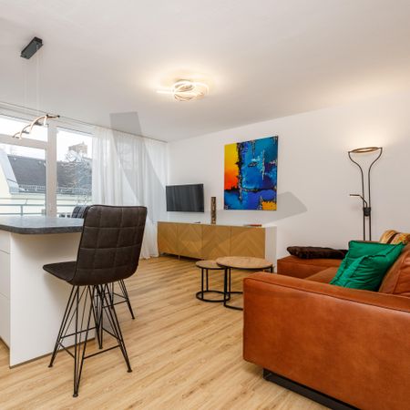 Modern Urban Living - Photo 2