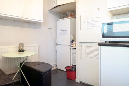 Room in a Shared Flat, Aldgate East, E1 - Photo 5