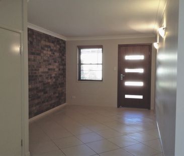 Fully Ducted Air-conditioning in Secure Complex - Photo 2