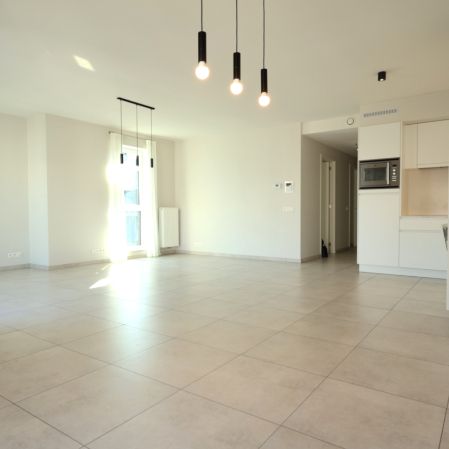 Modern en lichtrijk appartement in het hart van Roeselare - Photo 1