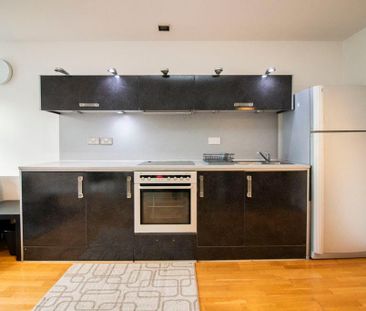 1 bedroom flat to rent - Photo 6