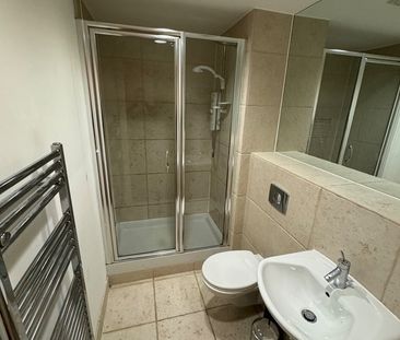 1 Bed Flat, Wellington Street, LS1 - Photo 3