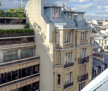 Logement à Paris, Location meublée - Photo 3