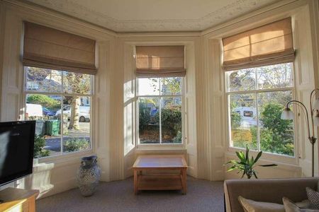 Stafford Place, Weston-super-mare, BS23 - Photo 4