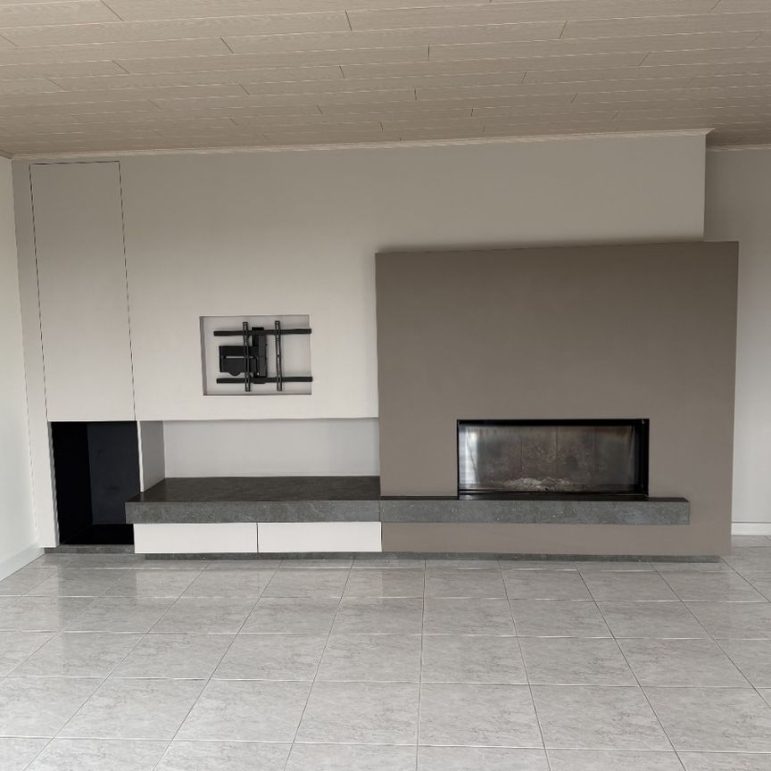 Ruime woning met 4 slaapkamers en loods! - Photo 1