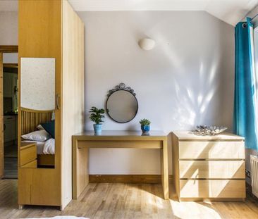 2 bedroom Flat To Let - Photo 1