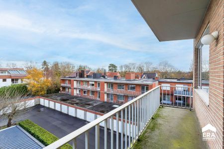 Zonnig hoekappartement met terras en 2 slpk in Roeselare - Photo 5