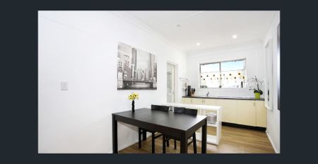 Renovated Two Bedrooms Top Floor Boutique Unit In Prime Location Available For Lease!! - Photo 2