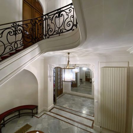 Appartement 8 pièces refait à neuf + 2 caves - Photo 3