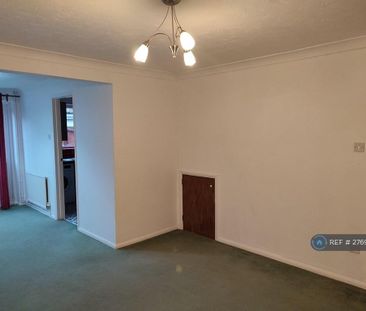 3 bedroom end of terrace house to rent - Photo 1