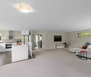9 Yarnbrook Grove, Churton Park - Photo 4