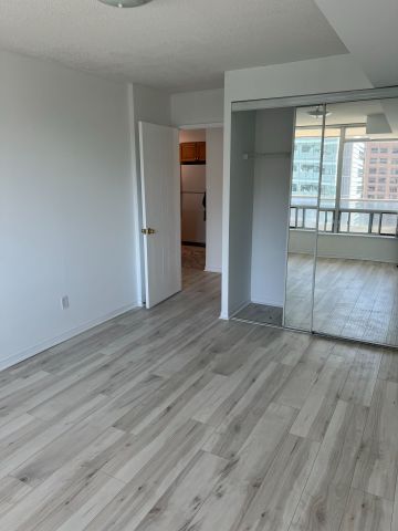 For Lease - 750 Bay Street Unit# 1707, Toronto, Ontario - Photo 2