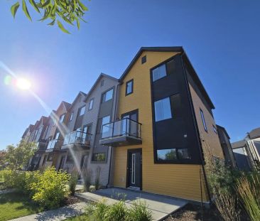 Bergen Towns — 3 Bedroom - Photo 1